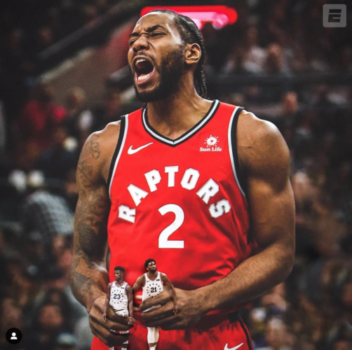 不容易！库里外线外线出手 命中自己本场首个运动战进球（艰难开张！库里外线命中本场首个运动战得分）