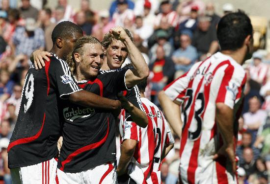 场均27.6分！詹姆斯8分之战后5场共砍138分 同期联盟第七（8分低迷后连轰138分！詹姆斯近5场场均27.6分，同期联盟第七）