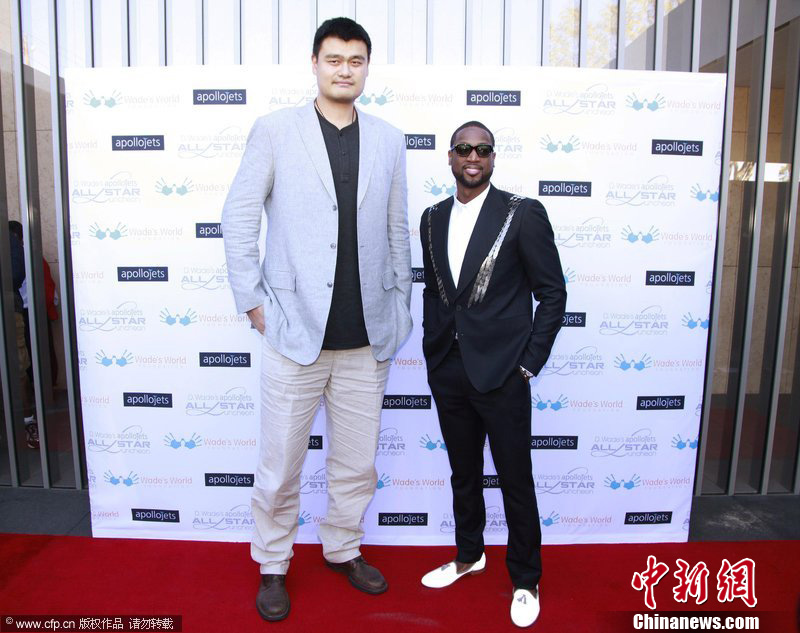 篮球勇士球员训练营表现亮眼（勇士队球员在训练营中表现出色）