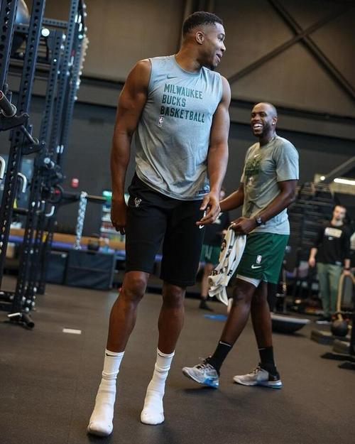 马赫雷斯数据：2次射门全部破门，传球成功率95%（马赫雷斯高效发挥：两次射门全中，传球成功率95%）