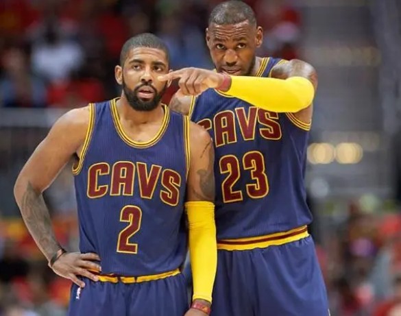 TA：巴萨伤病激增&体能改革失效，引发更衣室不满与矛盾升级（TA：巴萨遭伤病潮夹击，体能改革未见成效，更衣室不满升级）