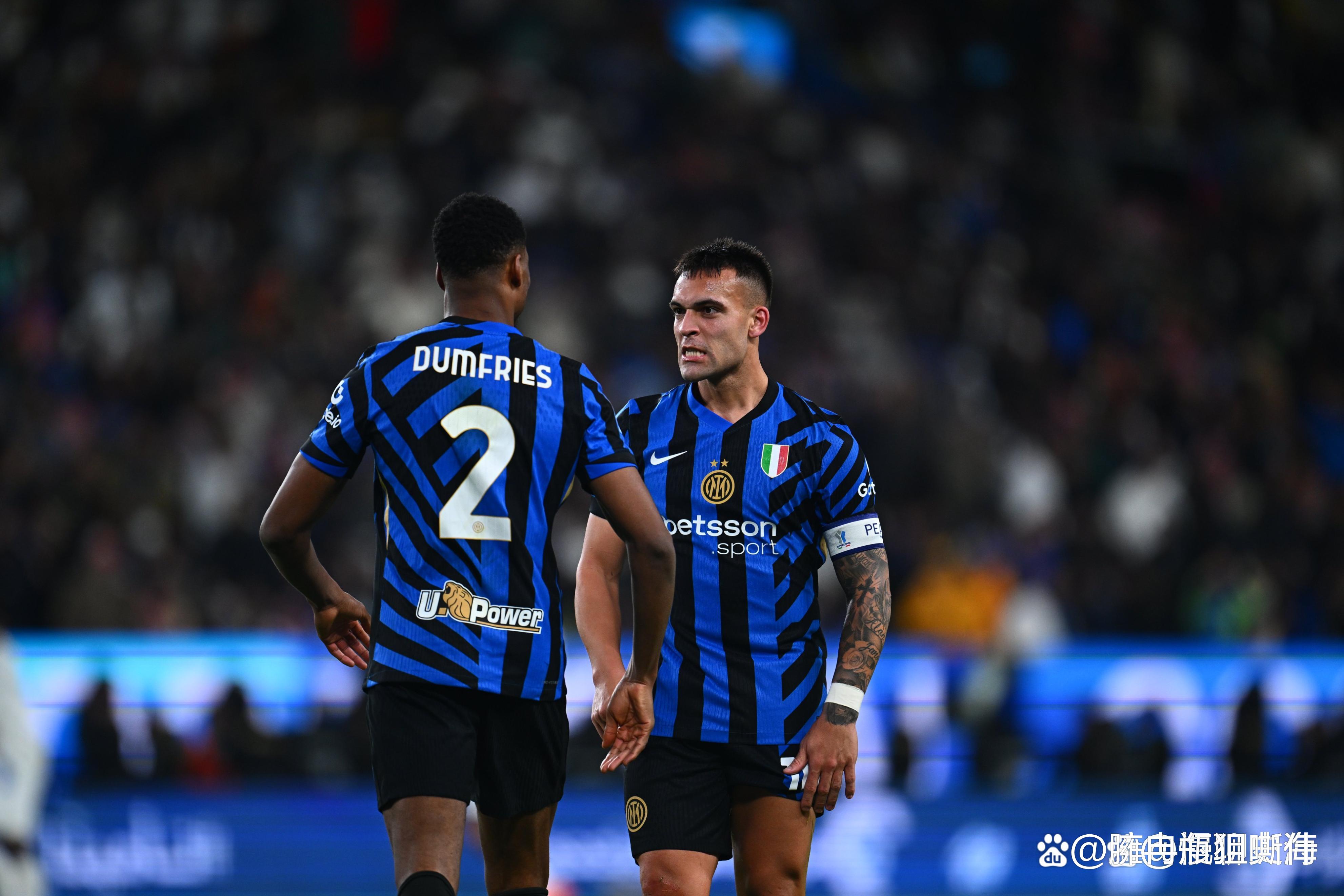 稳定发挥！杰伦威半场6中4拿到11分4助攻1抢断（稳健输出！杰伦威半场6投4中砍下11分4助攻1抢断）